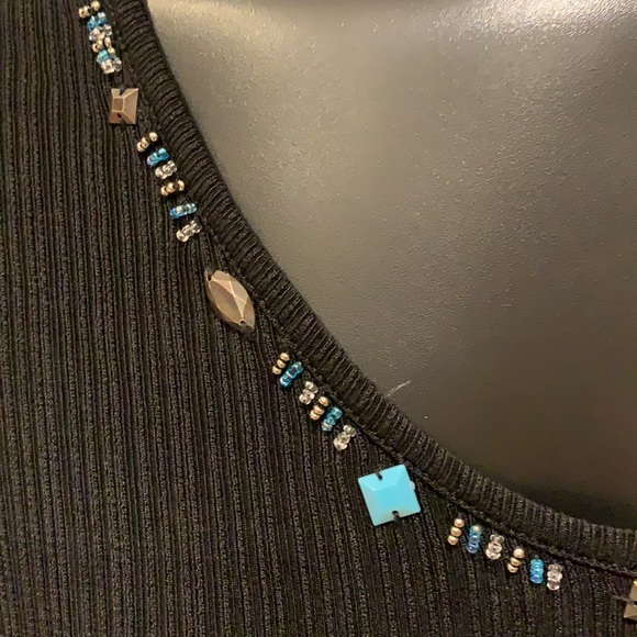 Women’s New Tan Jay black short sleeve top - Picture 2 of 3